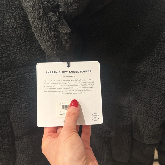 NWT Sherpa Snow Angel Puffer alo yoga size medium - Picture 4 of 5